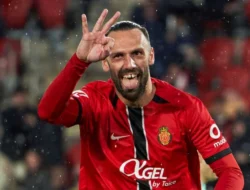 Barcelona Siapkan Dua Striker Alternatif jika Gagal Boyong Julian Alvarez