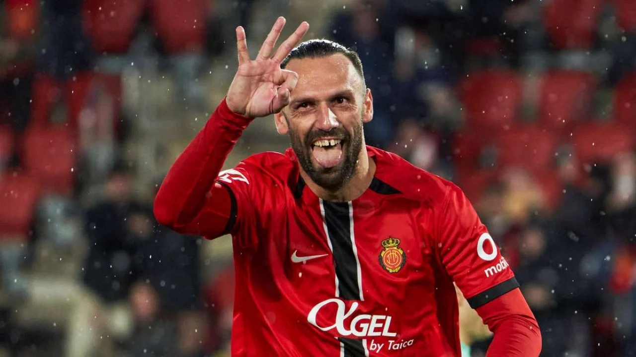 Barcelona Siapkan Dua Striker Alternatif jika Gagal Boyong Julian Alvarez