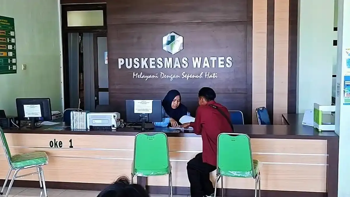 Diduga Keracunan Makanan Bergizi Gratis, 27 Siswa SMPN 3 Wates Yogyakarta Dilarikan ke Puskesmas