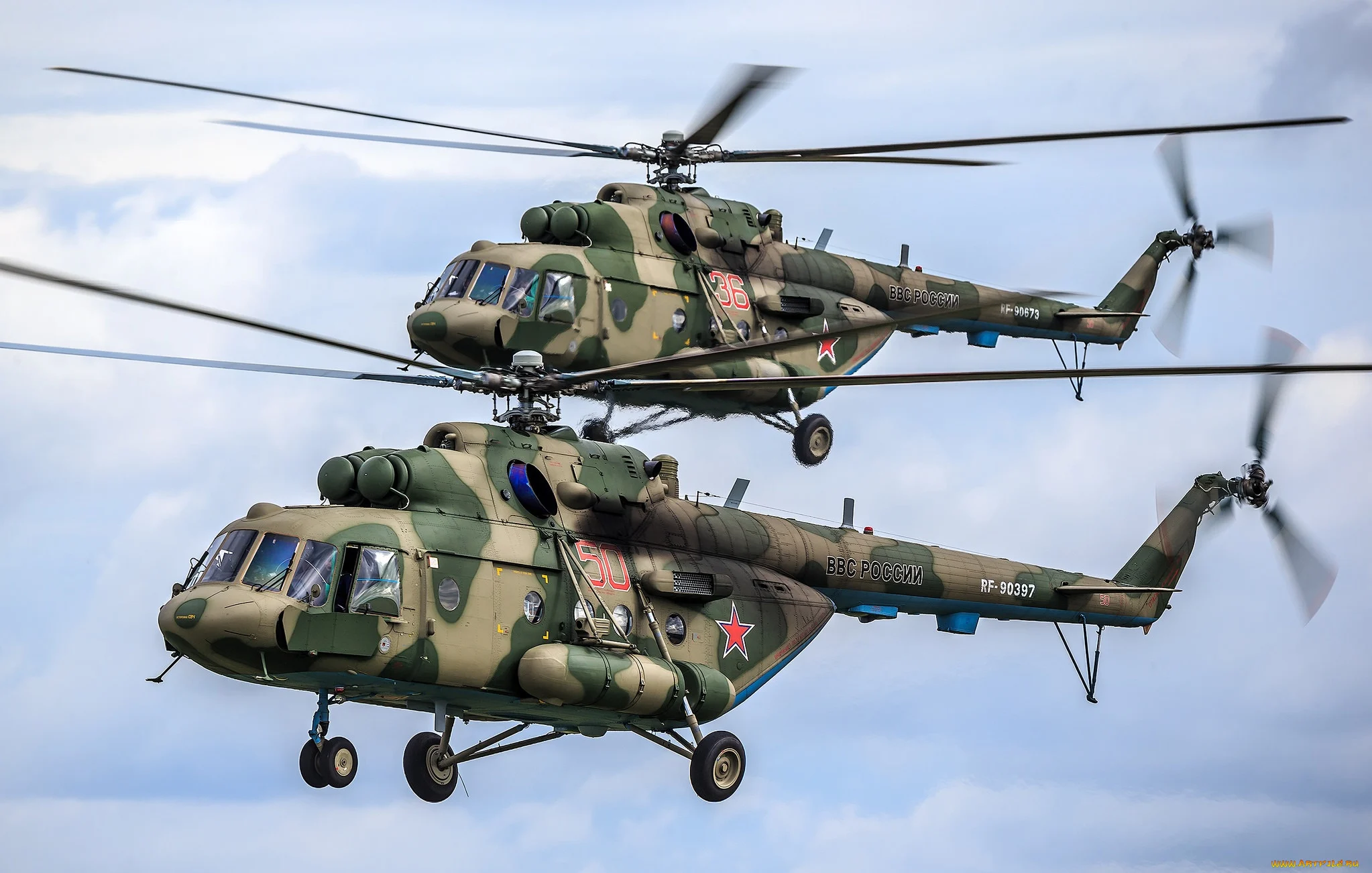 Dua Helikopter Mi-17V-5 Buatan Rusia Resmi Perkuat Skadron 31 Puspenerbad