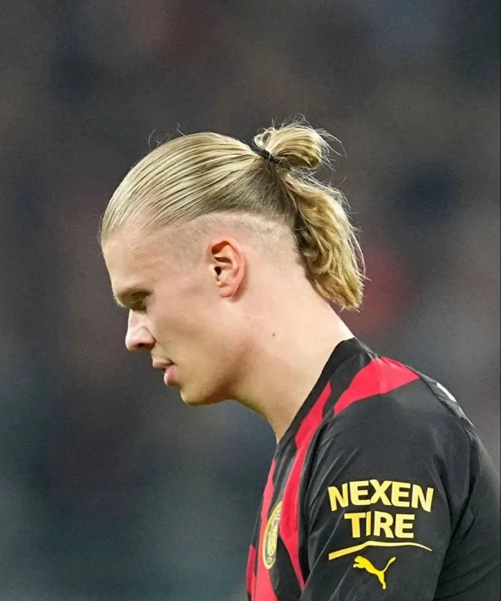 Efek Erling Haaland: Ikat Rambut Khas Buatan Korsel Ludes Terjual