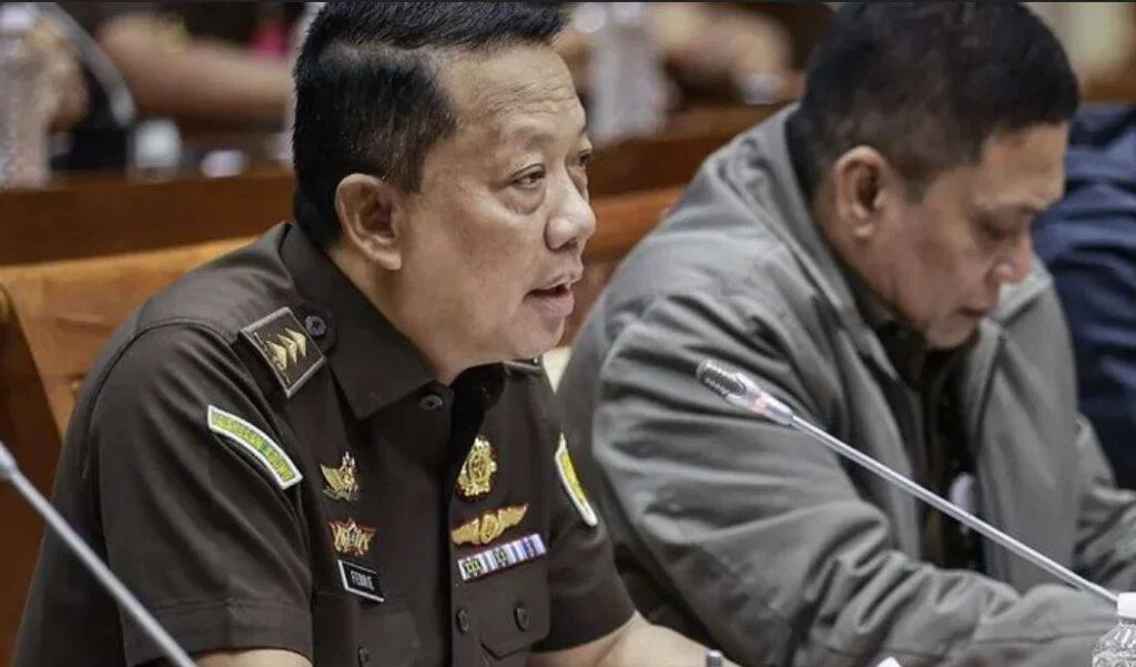 Hotman Paris Soroti Keanehan Kasus Eks Jampidsus Febrie Adriansyah: Ada Apa dengan Tan Kian?