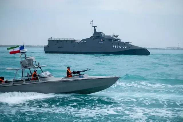 Iran Hentikan Dua Kapal Tanpa Izin di Selat Hormuz, Tegaskan Kendali Penuh