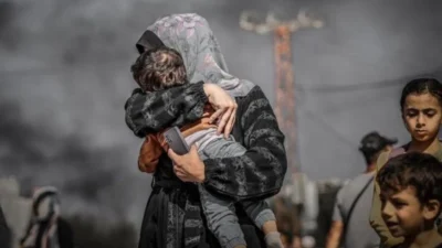 Israel Serang Acara Pemakaman Warga Palestina di Gaza, Delapan Tewas