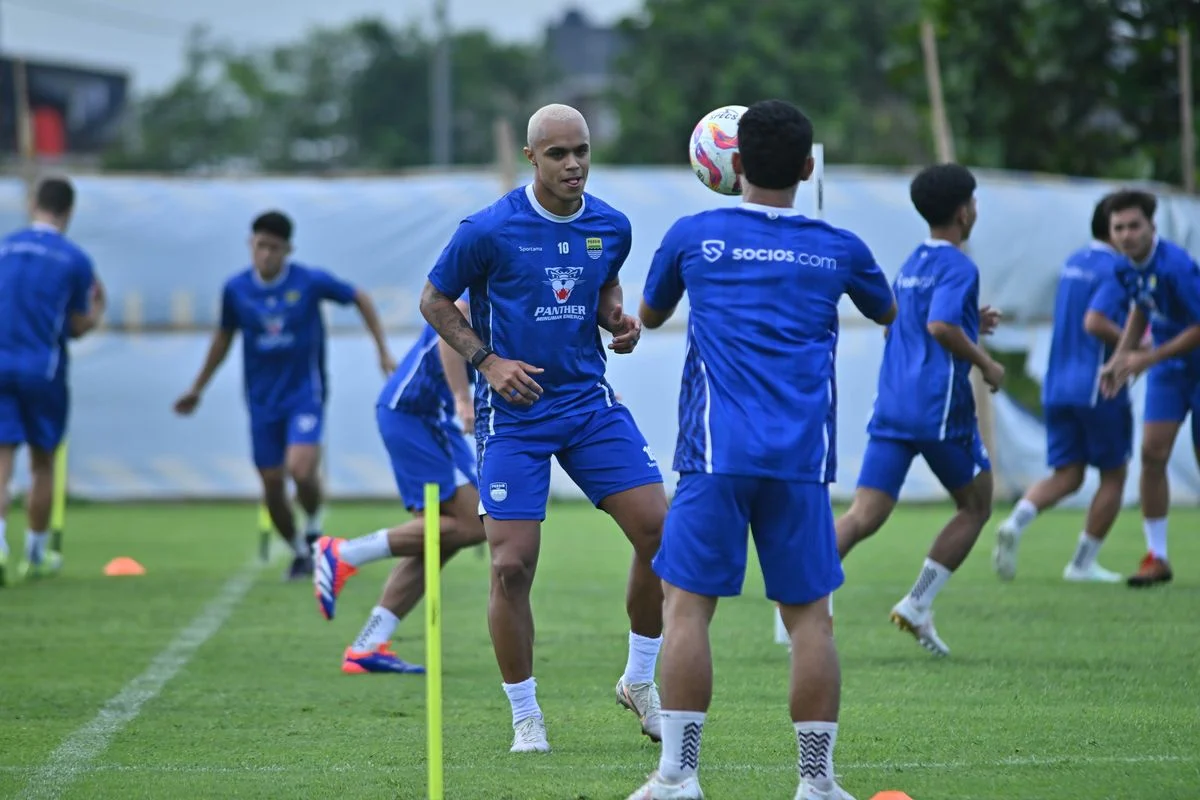 Jajal Rumput GBLA, Gakuto Notsuda Mulai Beradaptasi Bersama Persib
