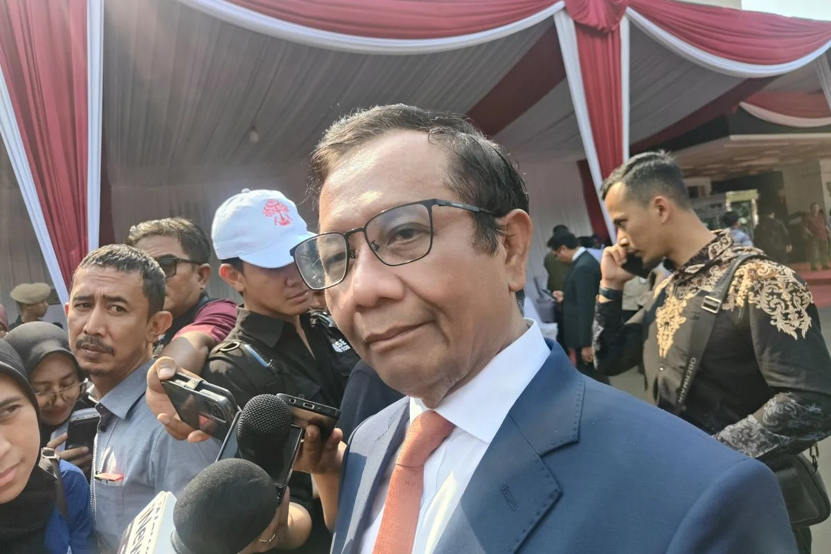 Mahfud: Selama Ini Menteri-Menteri Diborgol, Masak Eks Jampidsus Tidak