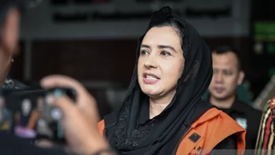 Mantan Bupati Pekalongan Fadia Arafiq Didakwa Korupsi Proyek dan Gratifikasi