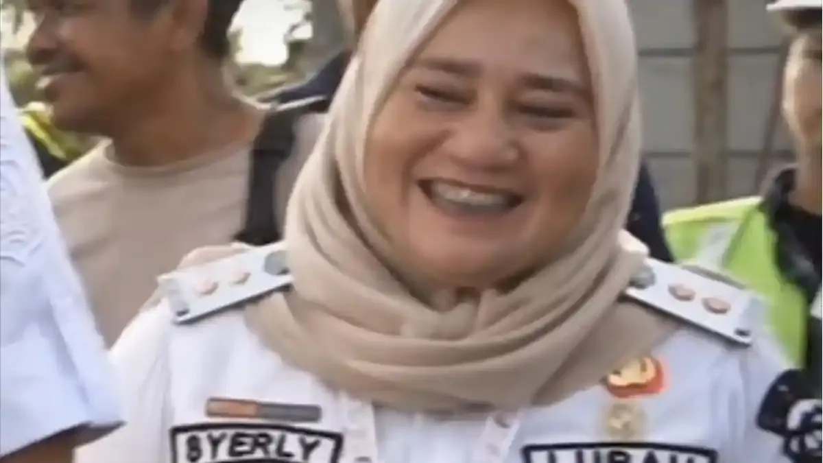 Nasib Bu Lurah Syerly Imbas Ucap 'Cie Curhat Dia Bah' ke Warga yang Mengadu, Kini Beralasan Akrab