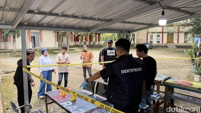 Olah TKP Kasus Ketua DPRD Bone Lempar Kue ke Staf: CCTV Rusak, Polisi Hadirkan Korban