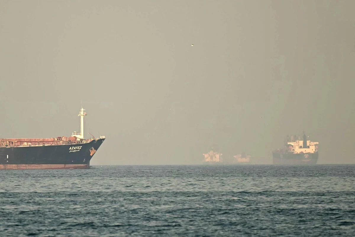 Pesawat AS Tembak Kapal Tanker yang Coba Terobos Blokade Selat Hormuz