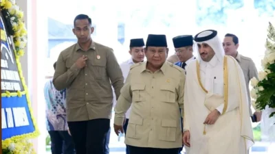Prabowo Datangi Kedubes Qatar, Sampaikan Belasungkawa atas Wafatnya Sheikh Hamad