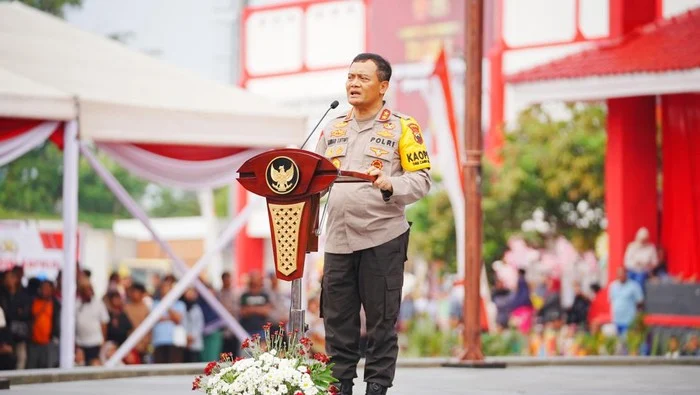 Prabowo Lontarkan Kelakar soal Pertandingan Antar Jenderal di Depan TNI-Polri