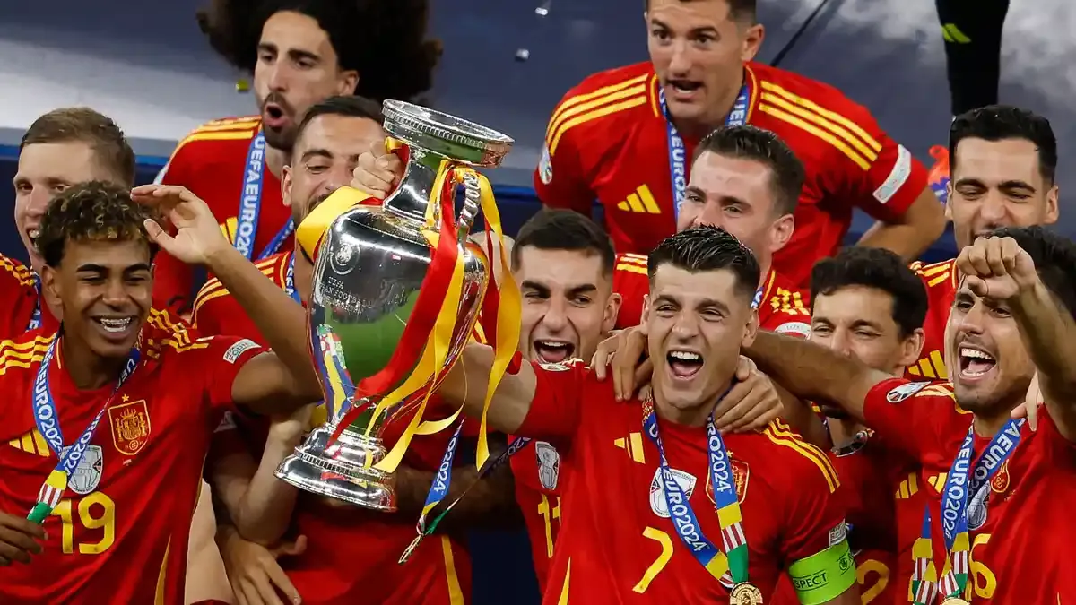 Ronaldo Prediksi Spanyol Menang Mudah di Final Piala Dunia 2026