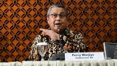 Rupiah Tertekan Usai Perry Warjiyo Mundur, Berpotensi Tembus Rp 18.000