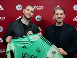 Transfer Ter Stegen ke Ajax Terancam Batal, Kabar Baik untuk Maarten Paes