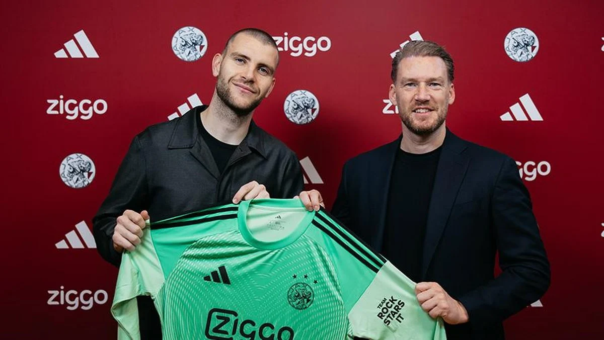 Transfer Ter Stegen ke Ajax Terancam Batal, Kabar Baik untuk Maarten Paes