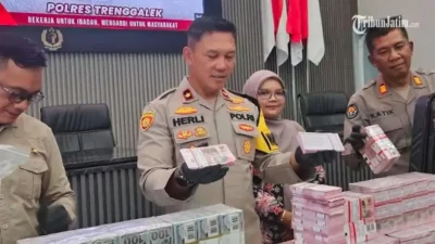 Warga Bangkalan Tertipu Rp164 Juta oleh Sales Mobil Palsu