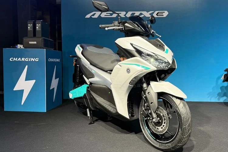 Yamaha Patenkan Desain Motor Listrik Aerox-E Terbaru, Desainnya Ramping dan Sporty