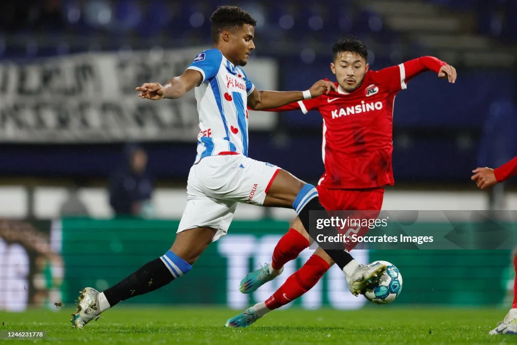 Duel Sengit Eredivisie: sc Heerenveen Tumbang 2-3 dari AZ Alkmaar di Abe Lenstra