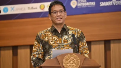 Menkeu Purbaya Jelaskan Strategi Pengelolaan Utang Whoosh dan Kredit Koperasi