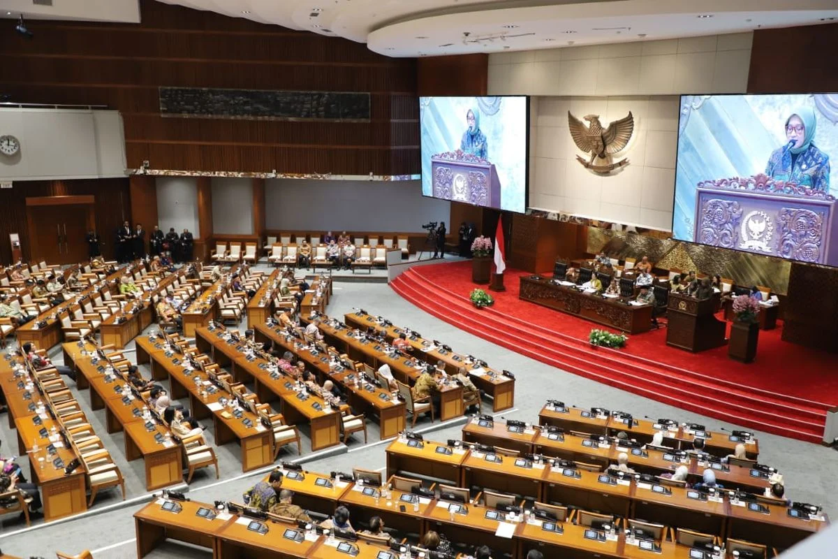 Rapat Paripurna DPR Sahkan RUU Reforma Agraria dan Penjualan Eks KRI Ki Hajar Dewantara