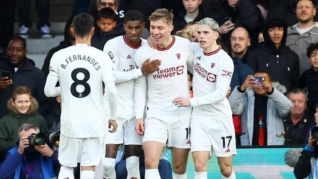 Red Sparks Persaingan Memanas Usai Manchester United Rekrut Isaac Konde