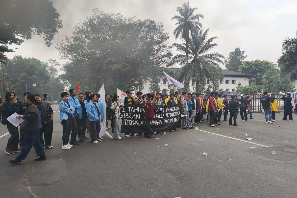 20 Oktober Hari Apa? Demo Mahasiswa 2 Tahun Prabowo-Gibran dan Harga Perak Antam Stabil