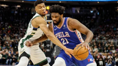 76ers vs Bucks: Embiid Cetak Triple-Double, Philadelphia Masih Sempurna
