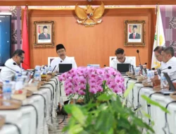 Gus Ipul Pimpin Ikrar Agen Perlinsos, Ribuan RT/RW Semarang Siap Bantu Data Bansos