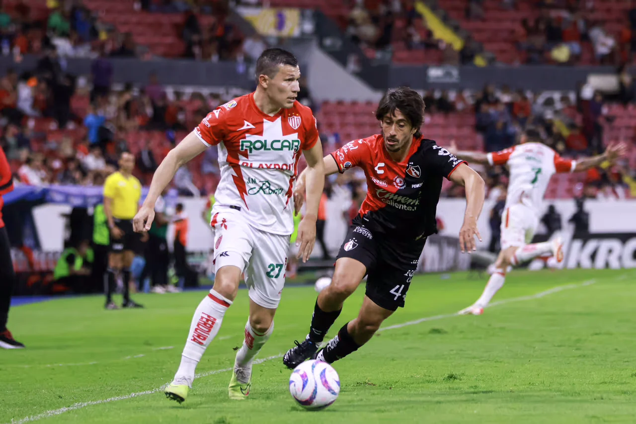 Atlas Taklukkan Necaxa 2-0 Meski Bermain dengan 10 Orang