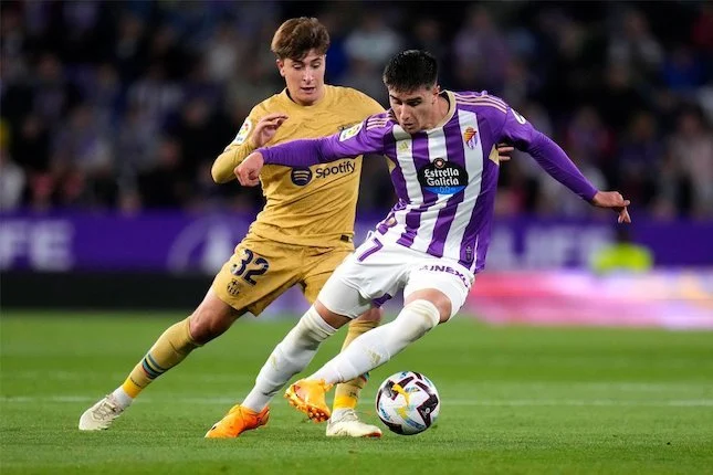 Barcelona Pantau Iván Fresneda Sebagai Opsi Masa Depan di Bek Kanan