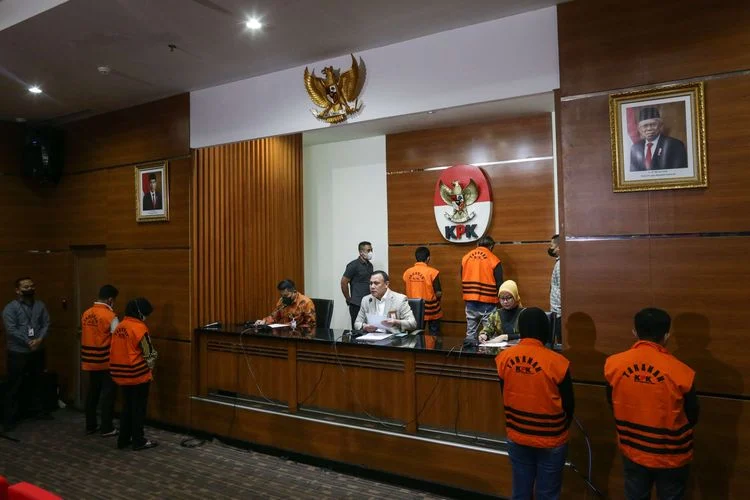 CBI Tangkap Perwira ED dan Jawan CRPF dalam Operasi Tangkap Tangan Suap Rp5 Lakh