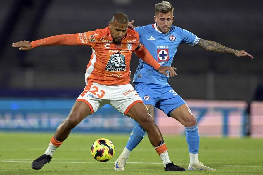 Cruz Azul Kalahkan Pachuca 2-1, Salomón Rondón Masih Memimpin Top Skor
