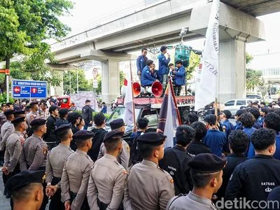 Demo Hari Ini Jakarta: 61 Titik Aksi, Mahasiswa Trisakti Desak Supremasi Sipil