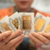 Harga Emas Antam Naik Rp2.000 Jadi Rp2,574 Juta per Gram