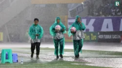 Hereford FC Jaga Laga di Tengah Hujan Deras, Rebut Puncak Klasemen
