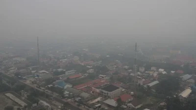 Kualitas Udara Hari Ini: Asap Karhutla Menyebar ke Jakarta, Palangka Raya Masih Berbahaya