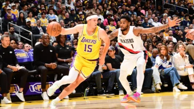 Lakers Kalah 129-136 dari Trail Blazers, Reaves Soroti Disiplin Pertahanan
