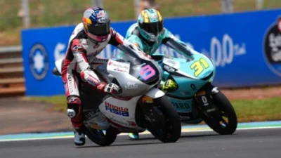 Maximo Quiles Kunci Gelar Juara Dunia Moto3 2026 di Mandalika, Veda Ega Tampil Gemilang