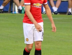 MU Berjuang di Tengah Tekanan: Carrick Samakan dengan Atletico Madrid