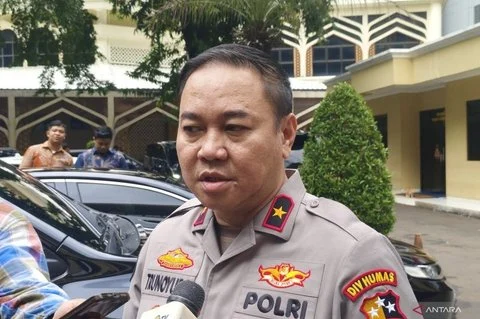 Mutasi Besar-besaran Polri: 19 Kapolda Berganti, Irjen Dekananto Resmi Pimpin Polda Jatim