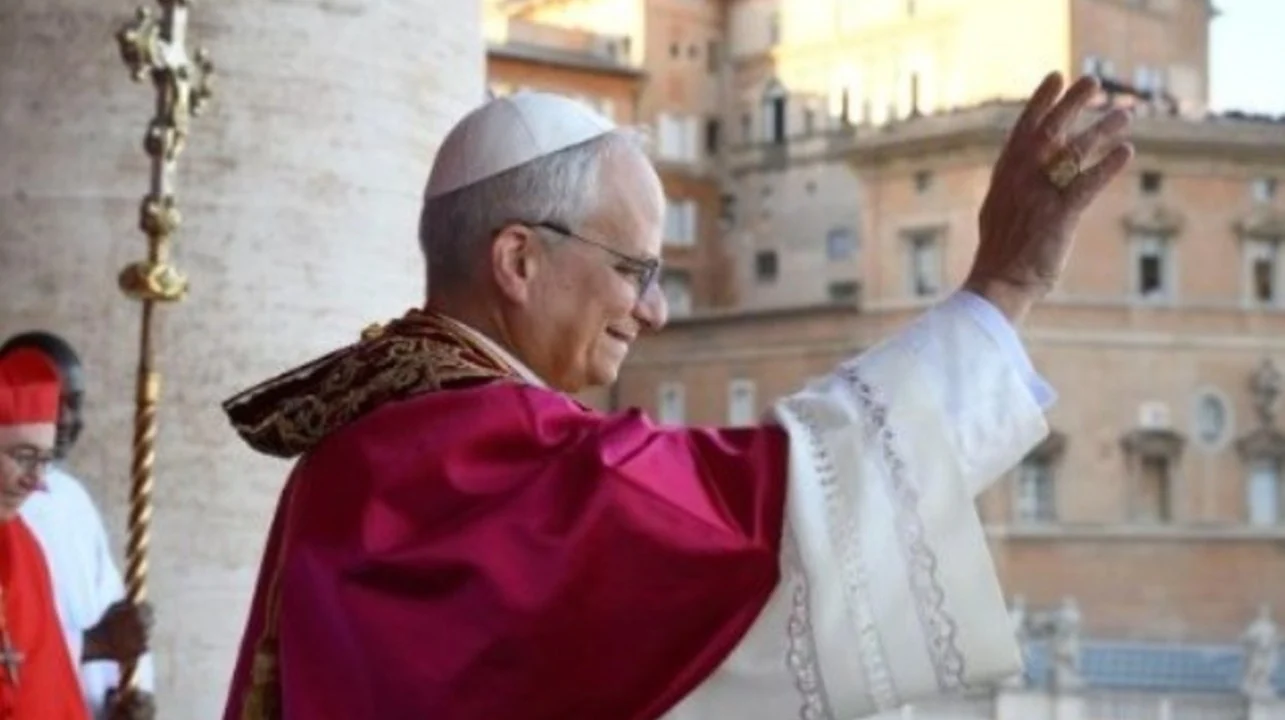 Paus Leo XIV Pulang ke Vatikan Usai Operasi Kanker Paru, Siap Pimpin Angelus