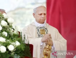 Paus Leo XIV Telepon Putin dan Dipulangkan Usai Operasi Kanker Paru