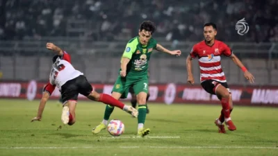 Persebaya vs Madura United: Derby Suramadu dan Langkah Cepat Laskar Sape Kerrab