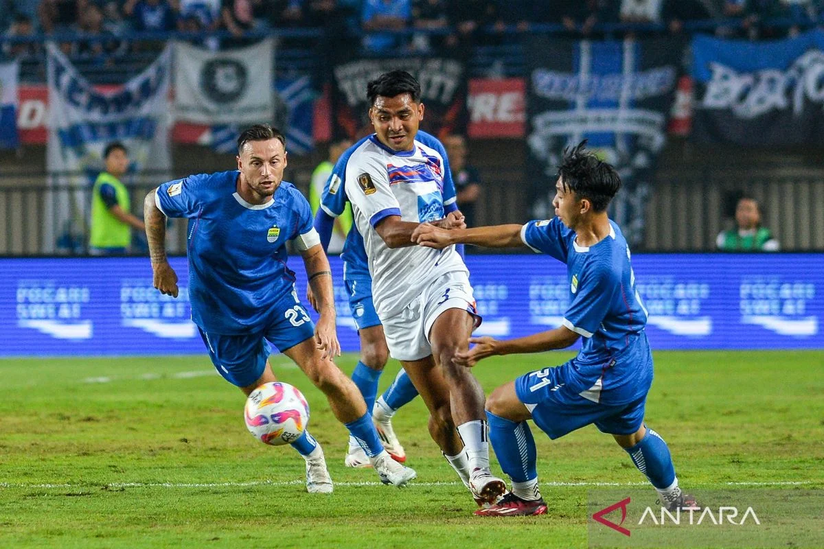 Persib Bandung Comeback Dramatis, Bungkam Port FC 3-1 di Laga Perdana ACC