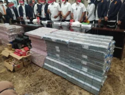 Polres Gresik Buru Komplotan Debt Collector Pinjol Ilegal yang Teror Foto Porno Warga Manyar