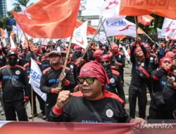 Protes Pekerja IMSS Melebar, Ratusan Ribu Orang Demo Tuntut Kenaikan Gaji pada 2026