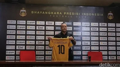 Radja Nainggolan Menyesal Pilih Belgia, Ungkap Gaji Fantastis di Bhayangkara FC
