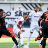 Ricuh Santos vs Bahia: Neymar Terancam Sanksi, Cuca Sindir Kondisi Lapangan