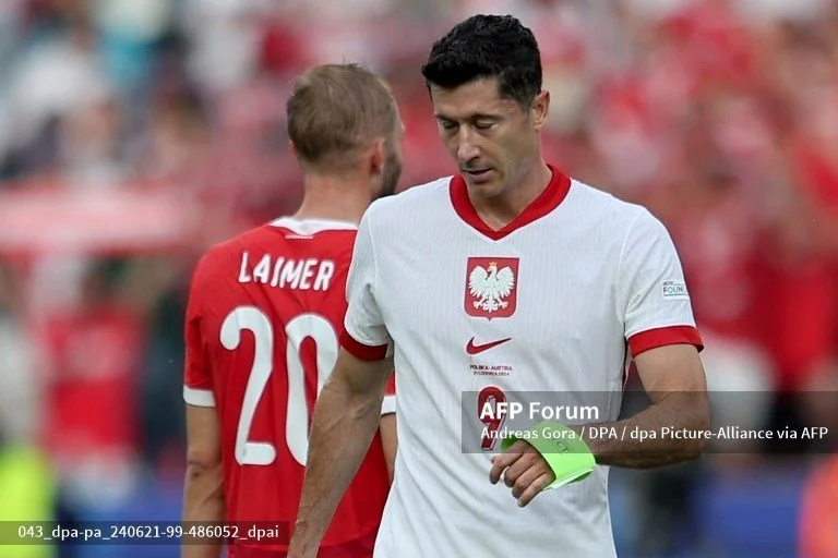 Robert Lewandowski Bicara di Depan Polonia Chicago Usai Biegu Niepodległości